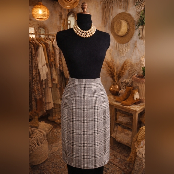 Sellecca Dresses & Skirts - Classic Black & White Plaid Pencil Skirt 100% Wool Vtg Size 12